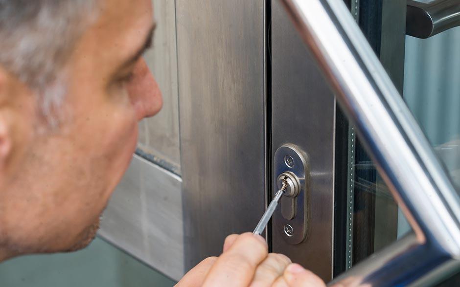  ouverture porte d'entrée Nanterre